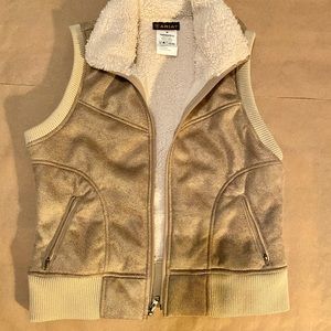 Ariat sherpa vest